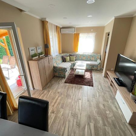 Lilla Apartman Balatonkeresztur Luaran gambar