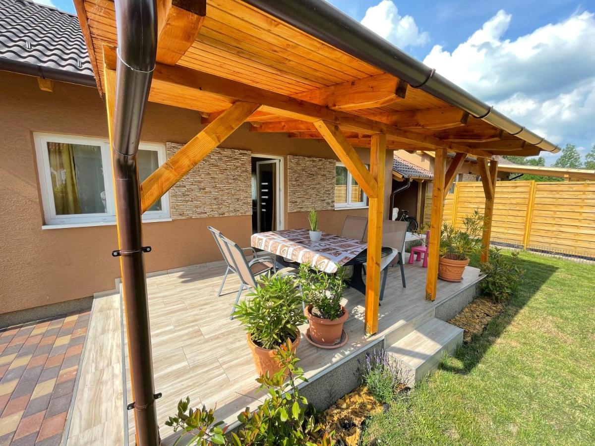 Lilla Apartman Balatonkeresztur Luaran gambar